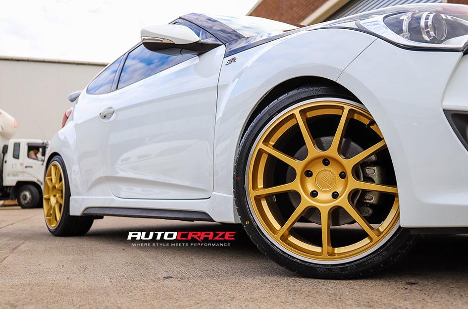 HYUNDAI VELOSTER MR138 GOLD MACHINED LIP